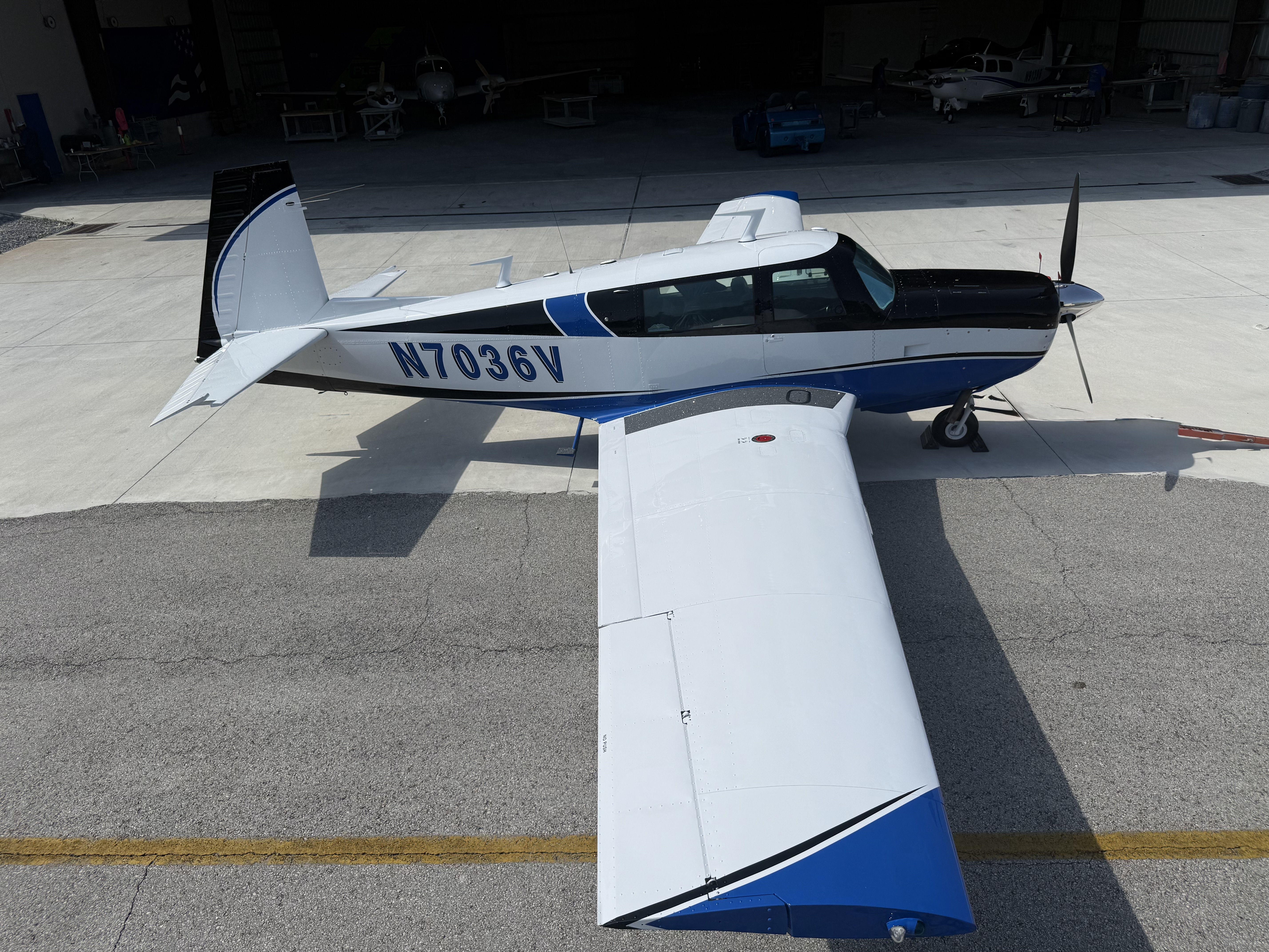 Aircraft painting project 206 by Flex Aero Painting