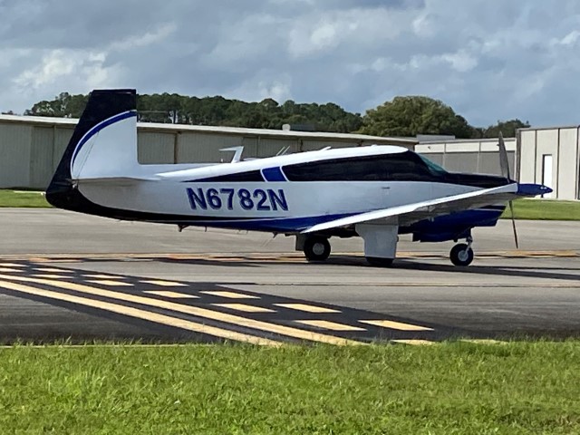 Aircraft painting project 210 by Flex Aero Painting